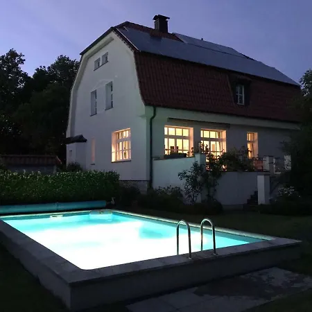 Villenzimmer Mit Eigenem Bad 民宿